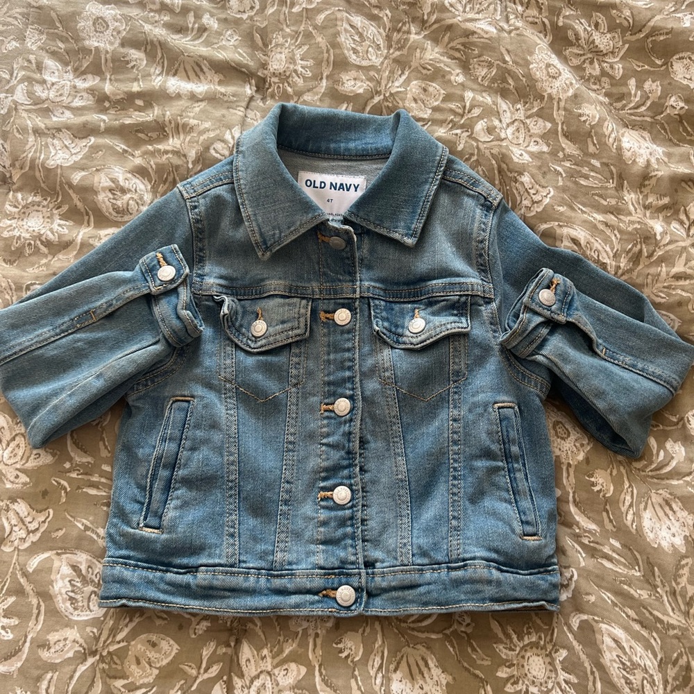 Old navy denim light blue jacket size 4